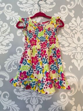 💫10/$25 • George Floral Print Smocked Dress